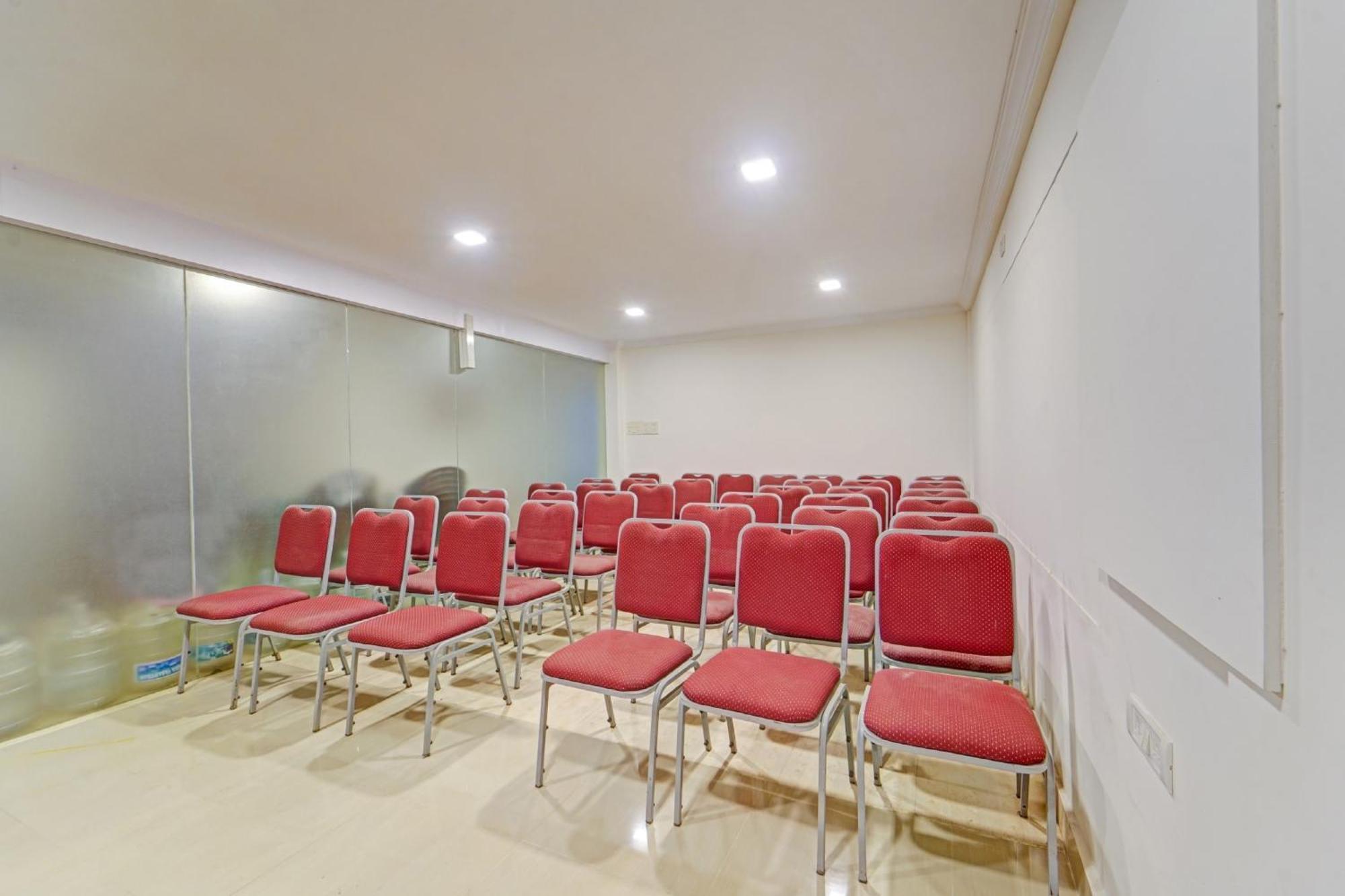 Collection O Mount Road Rich Mount Near Marina Beach Hotel Chennai Ngoại thất bức ảnh