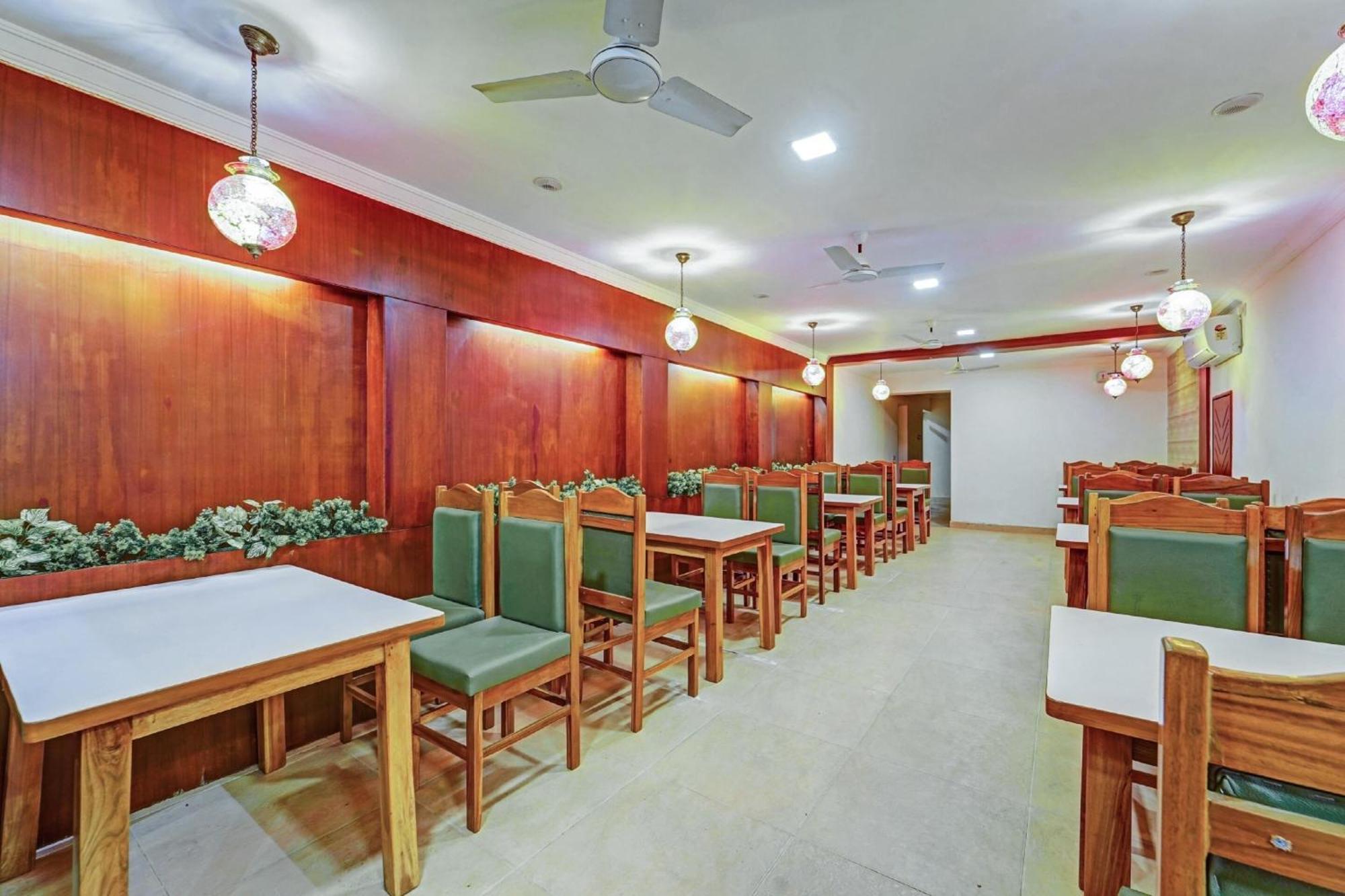 Collection O Mount Road Rich Mount Near Marina Beach Hotel Chennai Ngoại thất bức ảnh